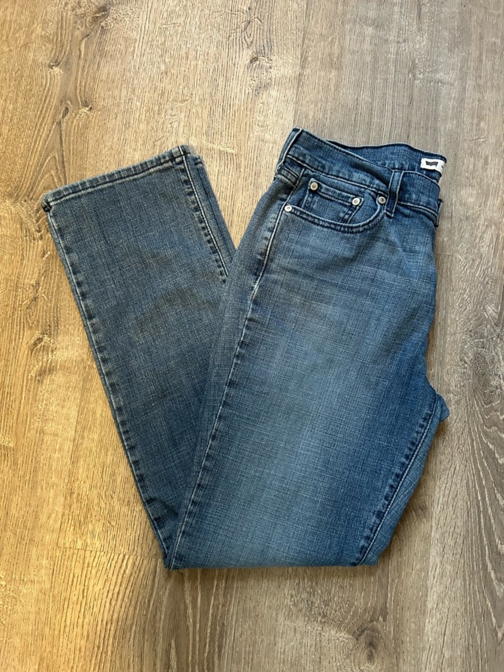 Women’s Levi 505 Straight Leg Jeans Size 12M